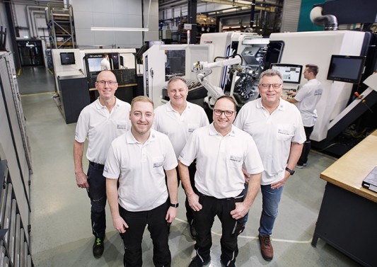 Haben geplant, organisiert und kräftig mit angepackt: Klaus Hesselmann, Andreas Klippert, Willi Günter, Markus Bremehr, Dirk Deppe (Meister mechanische Fertigung)